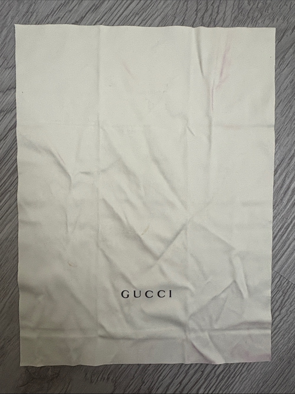 Gucci Purple Velvet Eyewear Case with Yellow Interior - Picture 2 of 4